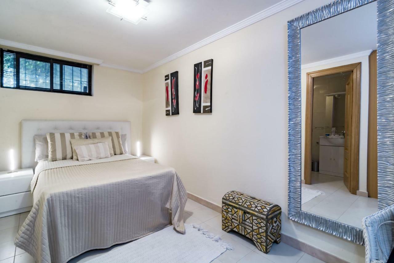 Villa Casakhan, Beautiful Luxury Villa, Марбеля Екстериор снимка
